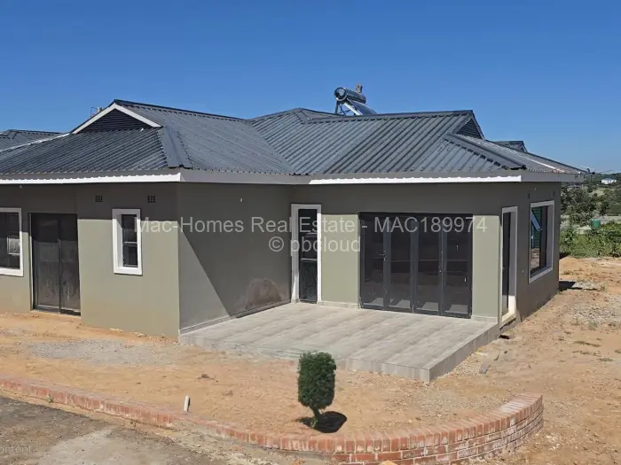 Townhouse/Cluster for Sale in Buena Vista, Bulawayo