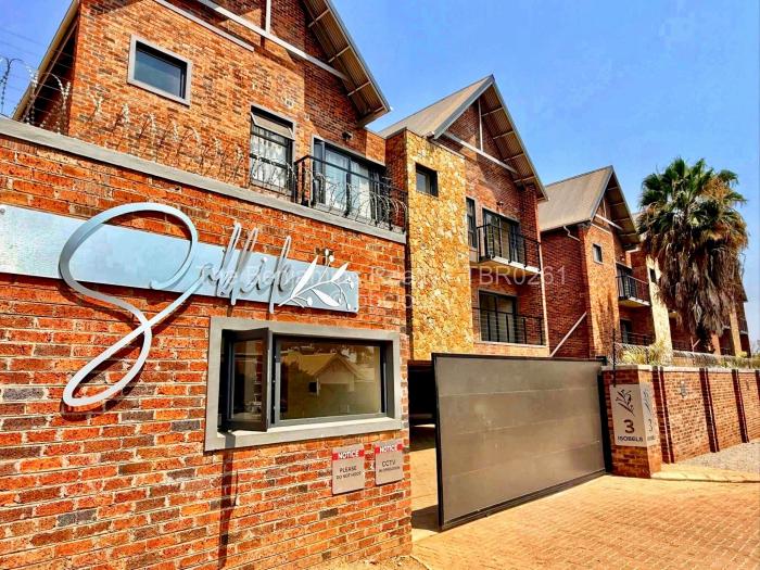 Townhouse/Cluster to Rent in Avondale, Harare