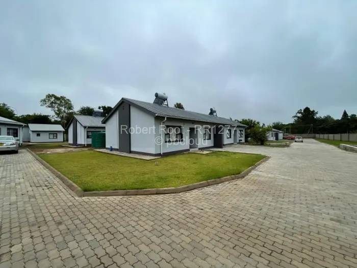 Townhouse/Cluster for Sale in Hillside Byo, Bulawayo