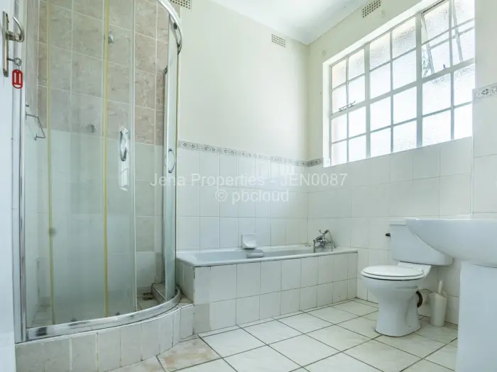 5 Bedroom House for Sale in Glen Lorne, Harare