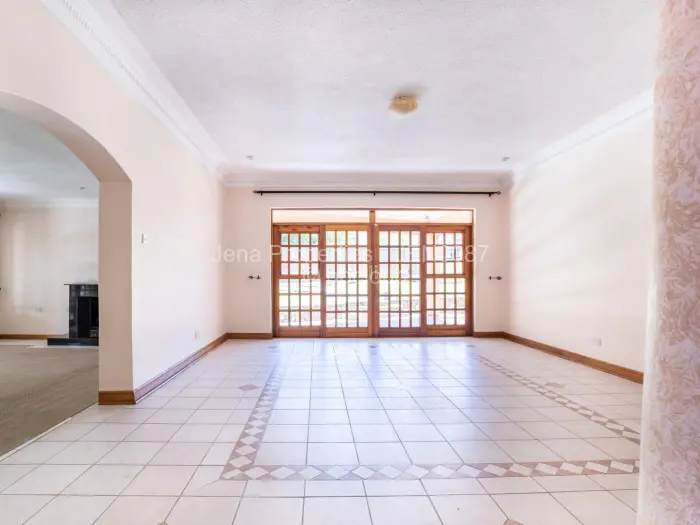 5 Bedroom House for Sale in Glen Lorne, Harare