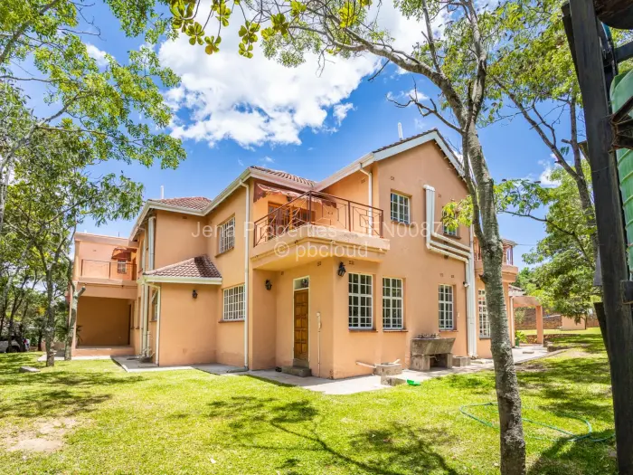 5 Bedroom House for Sale in Glen Lorne, Harare