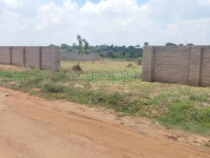 Industrial Stand for Sale in Chitungwiza, Chitungwiza