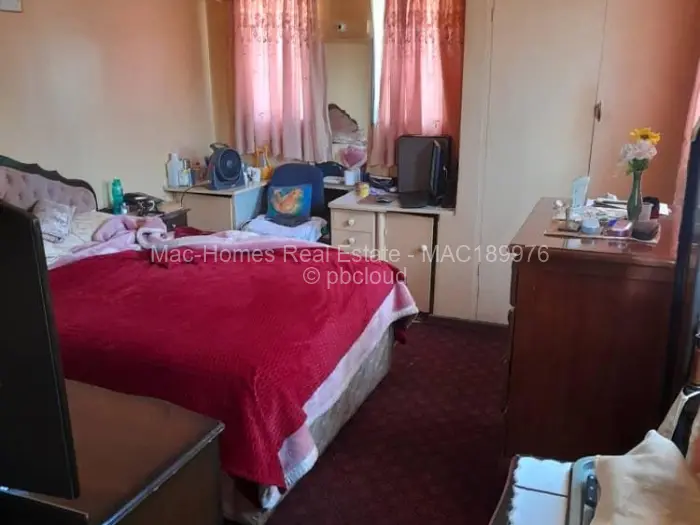Flat/Apartment for Sale in Paddonhurst, Bulawayo