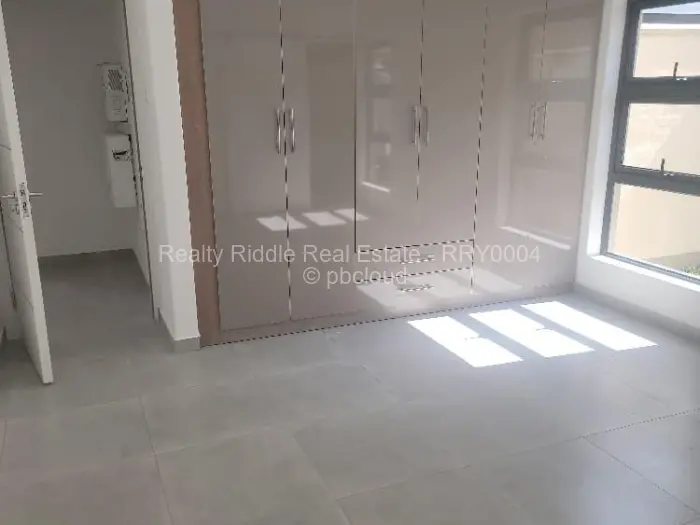 Townhouse/Cluster for Sale in Borrowdale, Harare