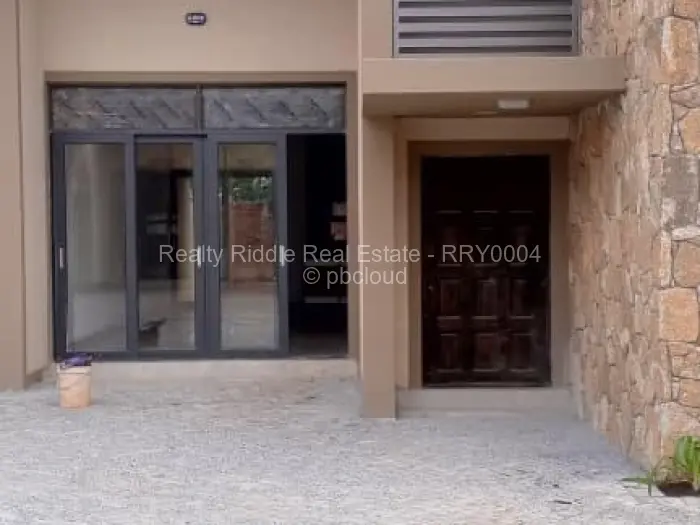 Townhouse/Cluster for Sale in Borrowdale, Harare