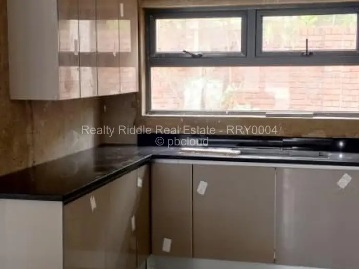 Townhouse/Cluster for Sale in Borrowdale, Harare