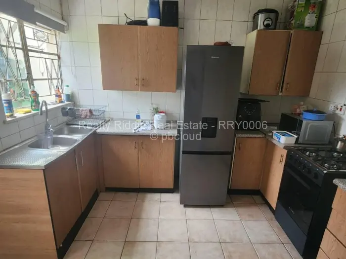 2 Bedroom Cottage/Garden Flat for Sale in Mount Pleasant, Harare