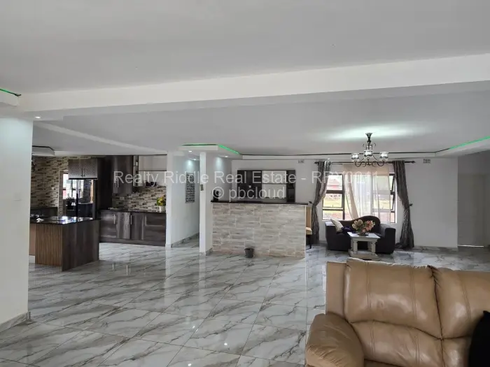 5 Bedroom House for Sale in Mount Pleasant Heights, Harare