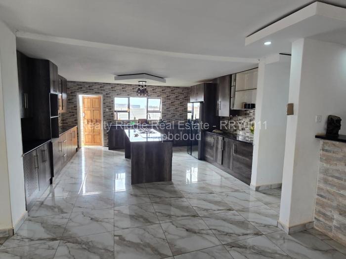 5 Bedroom House for Sale in Mount Pleasant Heights, Harare