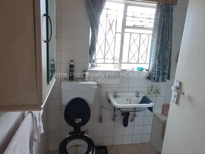 4 Bedroom House for Sale in Emerald Hill, Harare