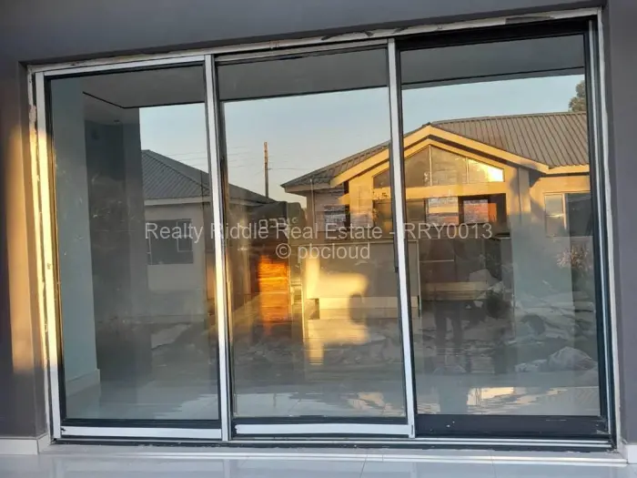 Townhouse/Cluster for Sale in Waterfalls, Harare