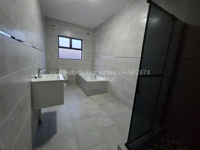 4 Bedroom House for Sale in Alexandra Park, Harare