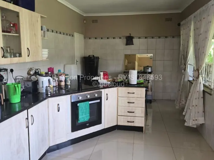 3 Bedroom House for Sale in Vainona, Harare