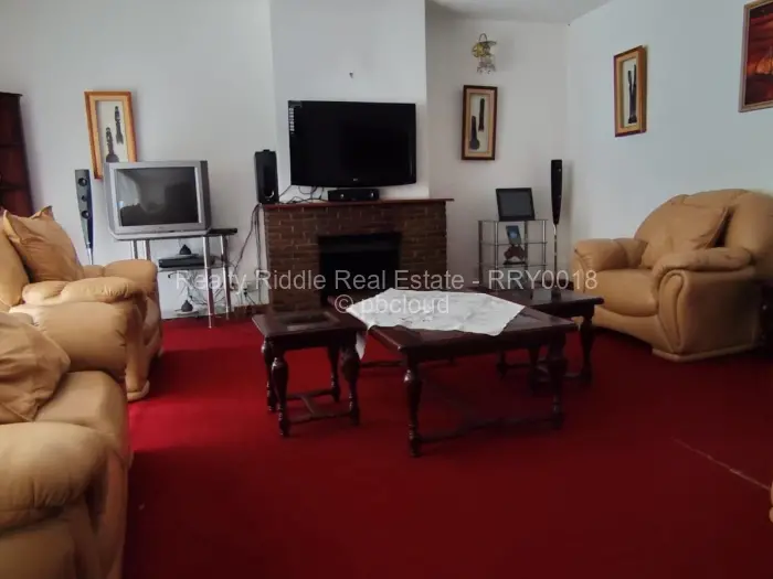 9 Bedroom House for Sale in Chisipite, Harare