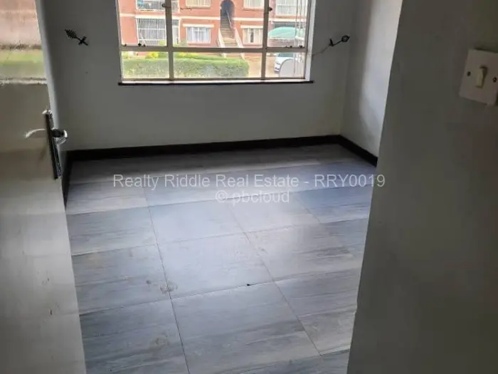 Flat/Apartment for Sale in Mabelreign, Harare