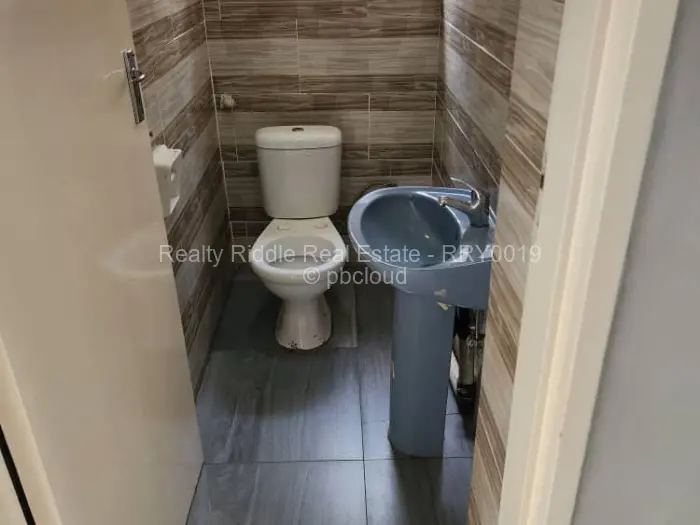 Flat/Apartment for Sale in Mabelreign, Harare