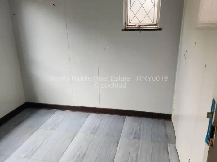 Flat/Apartment for Sale in Mabelreign, Harare