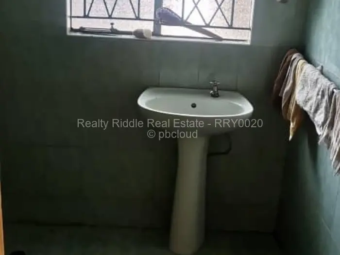 3 Bedroom House for Sale in Crowborough, Harare