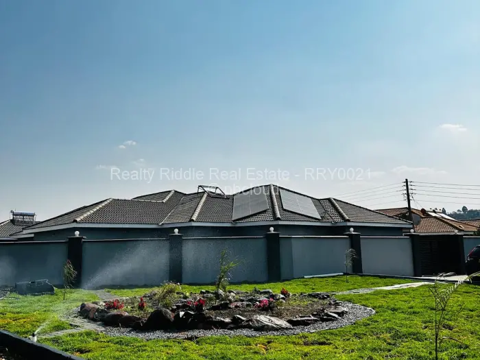 13 Bedroom House for Sale in Ridgeview, Harare