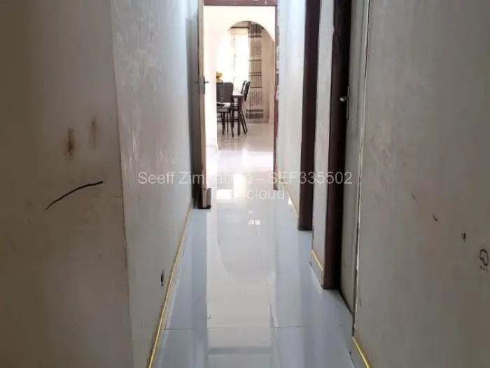 5 Bedroom House for Sale in Sandton Park, Harare