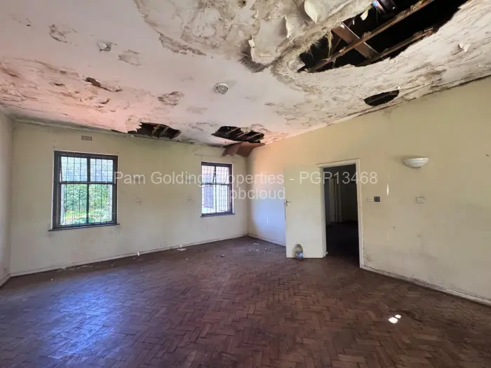 House for Sale in Chisipite, Harare