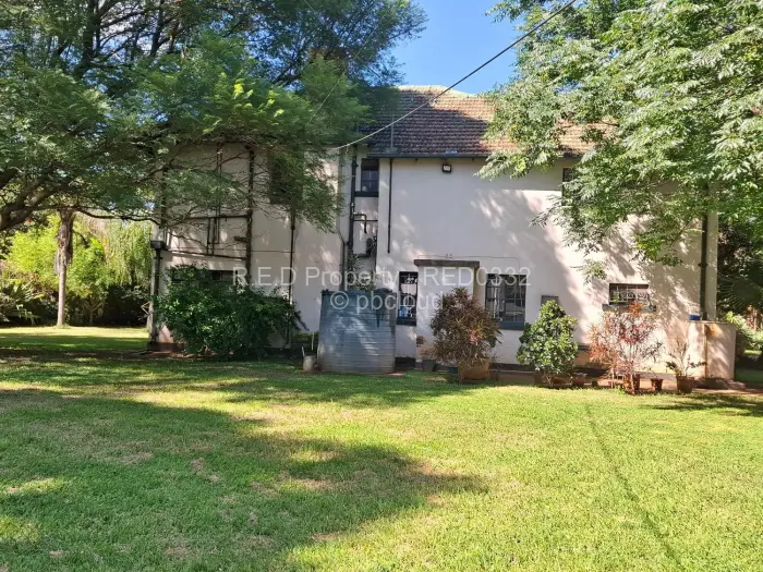 3 Bedroom House for Sale in Kumalo, Bulawayo