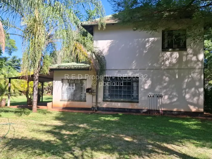3 Bedroom House for Sale in Kumalo, Bulawayo