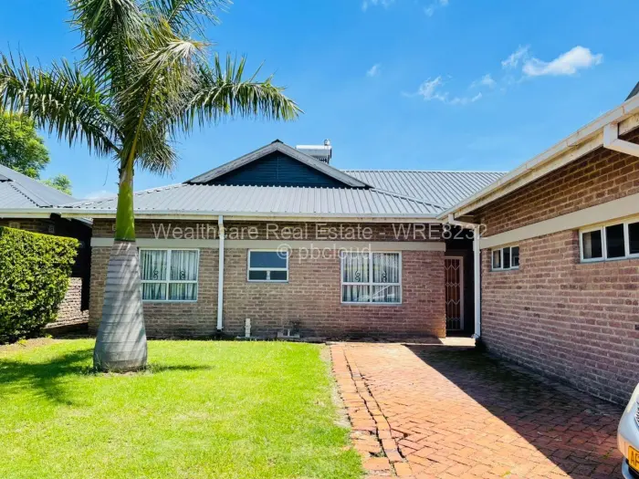 Townhouse/Cluster to Rent in Newlands, Harare