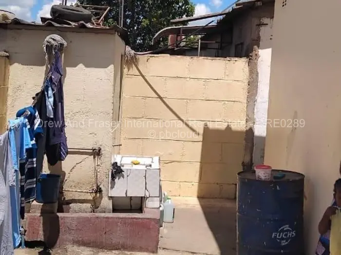 4 Bedroom House for Sale in Glen Norah, Harare