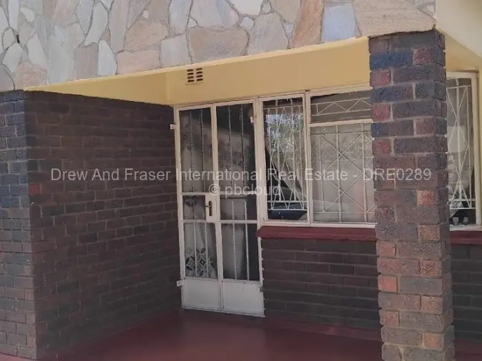 4 Bedroom House for Sale in Glen Norah, Harare