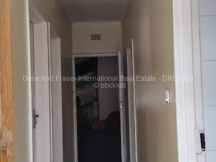 4 Bedroom House for Sale in Glen Norah, Harare