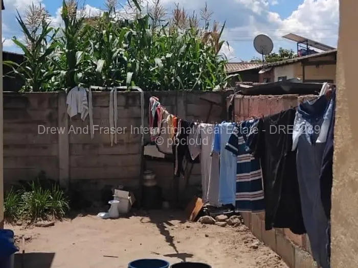 4 Bedroom House for Sale in Glen Norah, Harare