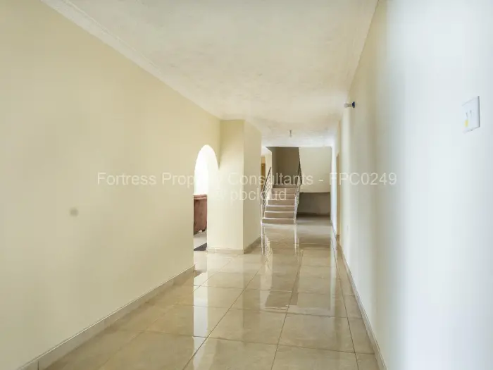 6 Bedroom House for Sale in Hogerty Hill, Harare