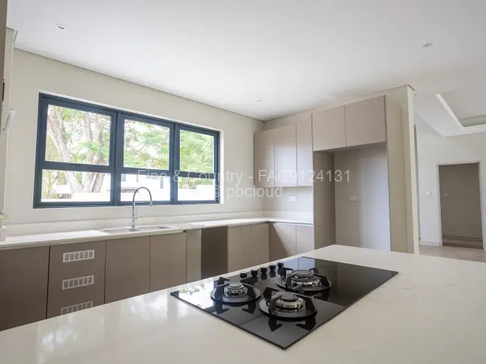 5 Bedroom House for Sale in Highlands, Harare