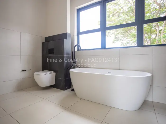 5 Bedroom House for Sale in Highlands, Harare