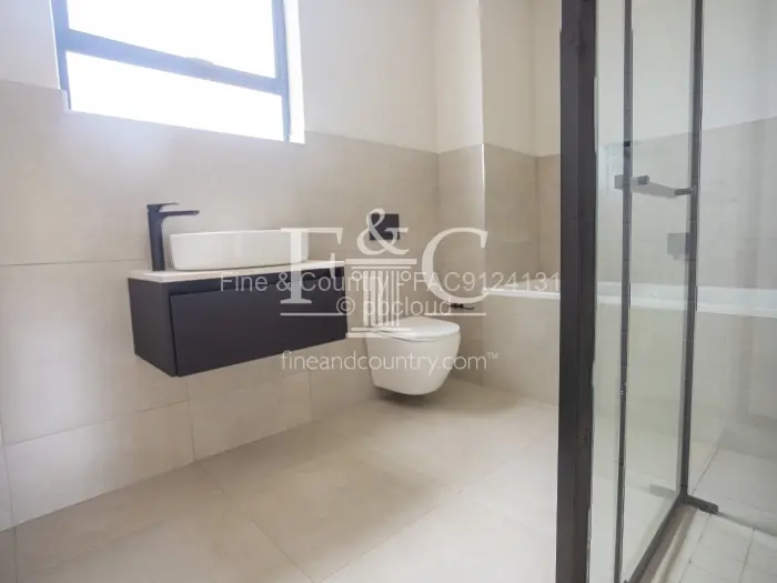 5 Bedroom House for Sale in Highlands, Harare