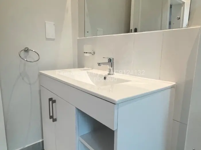 Townhouse/Cluster for Sale in Vainona, Harare