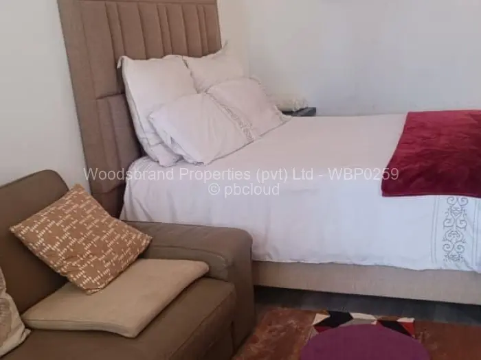 5 Bedroom House for Sale in Kambuzuma, Harare