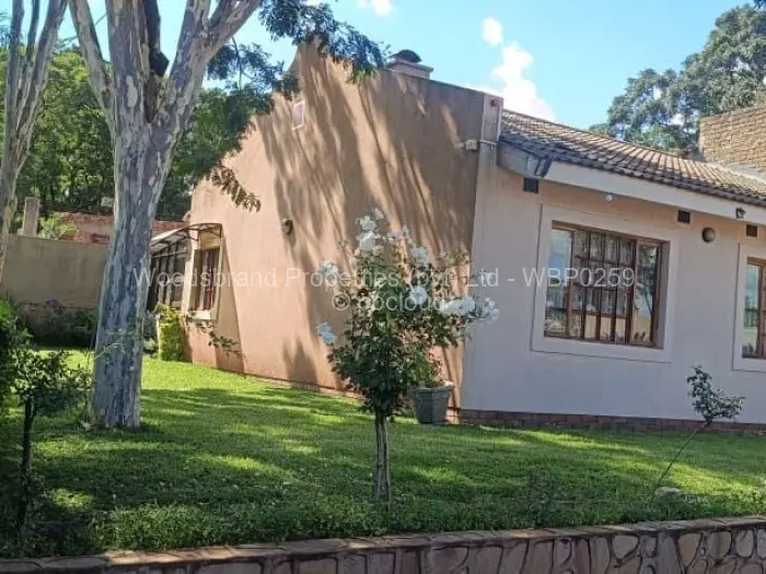 5 Bedroom House for Sale in Kambuzuma, Harare