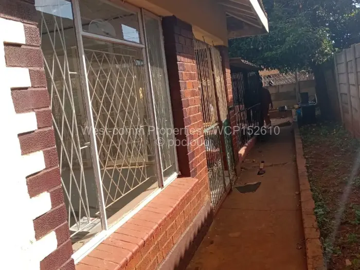 4 Bedroom House to Rent in Warren Park, Harare