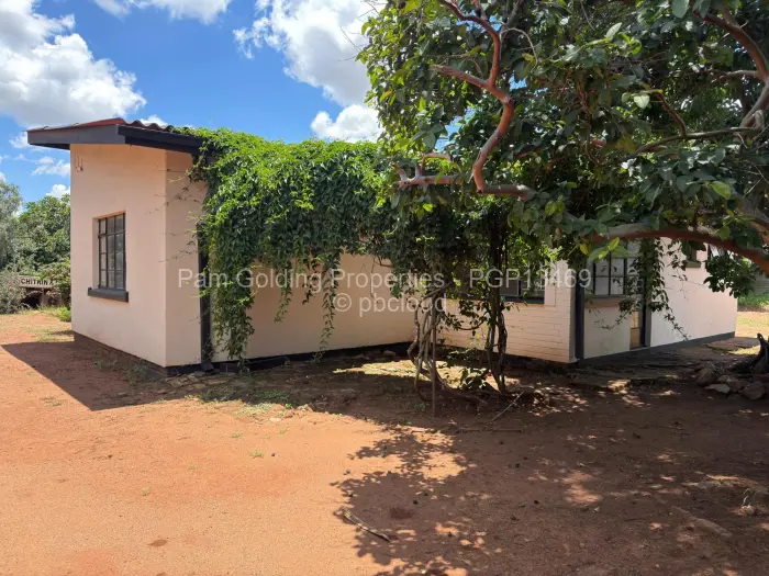 3 Bedroom House for Sale in Hillcrest, Bulawayo