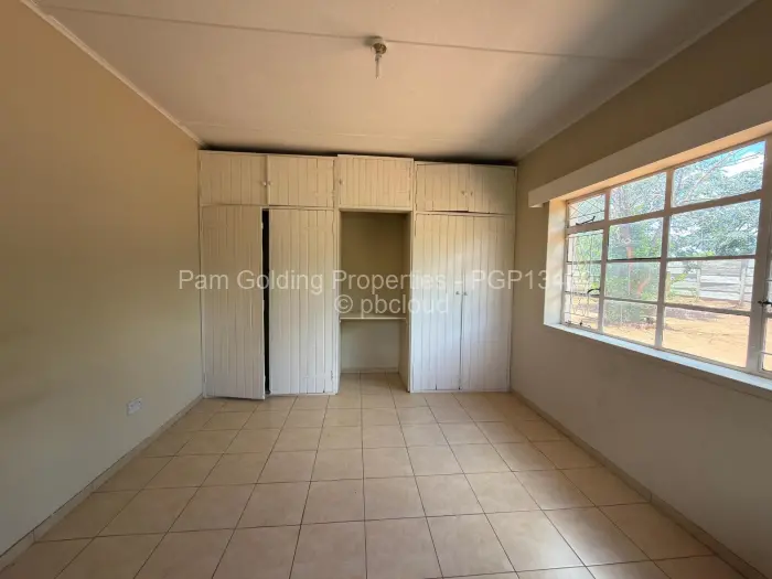 3 Bedroom House for Sale in Hillcrest, Bulawayo