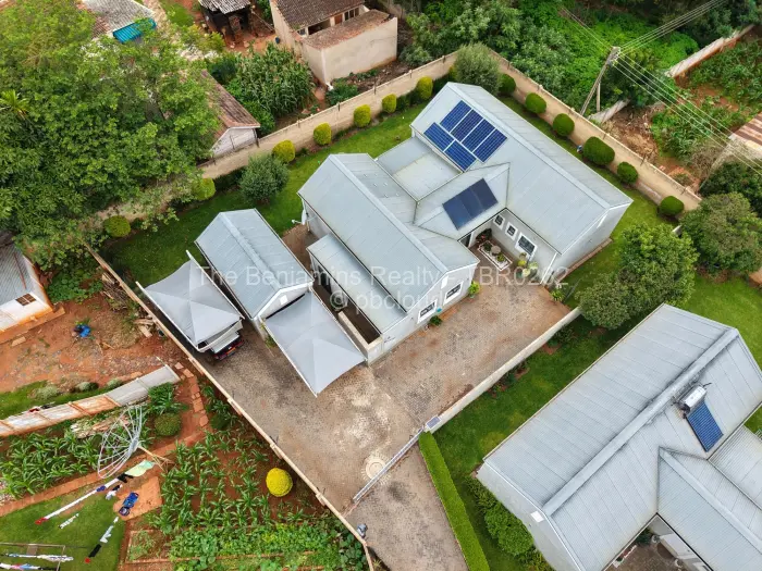 Townhouse/Cluster for Sale in Highlands, Harare