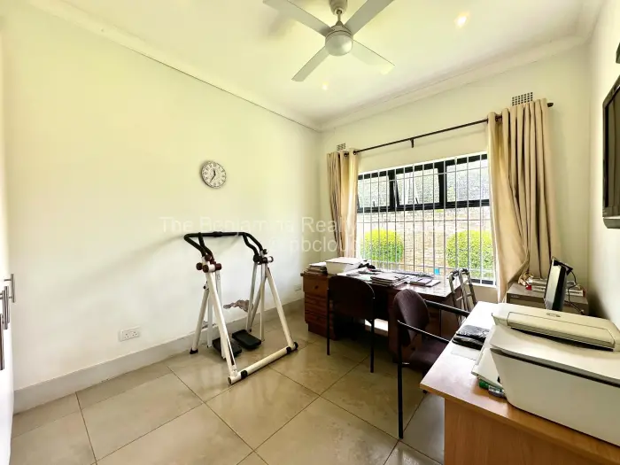 Townhouse/Cluster for Sale in Highlands, Harare