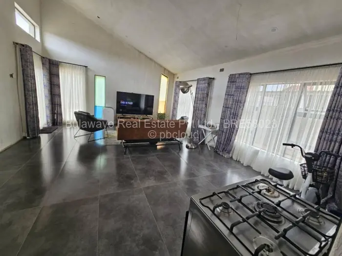 Townhouse/Cluster for Sale in Selbourne Park, Bulawayo