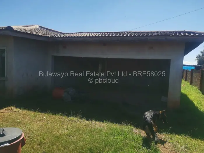5 Bedroom House for Sale in Romney Park, Bulawayo