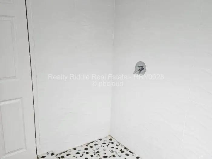 4 Bedroom House for Sale in Mabvazuva Estates, Ruwa