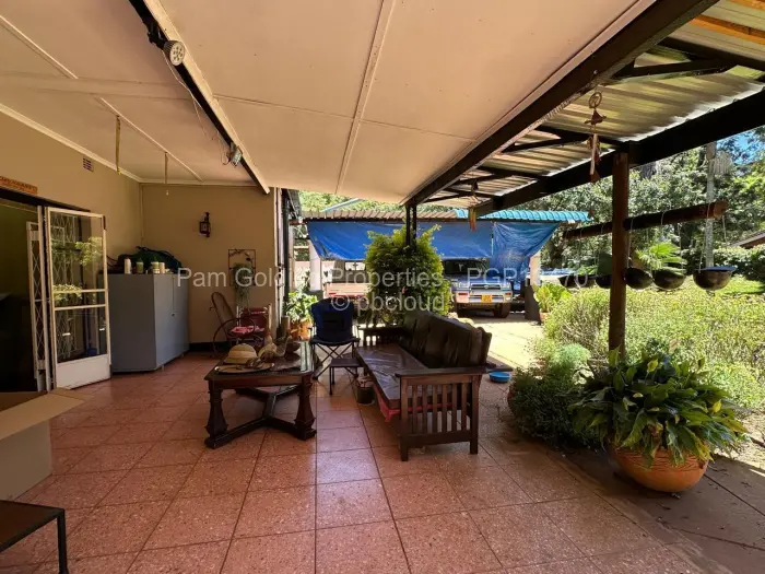4 Bedroom House for Sale in Suburbs, Bulawayo