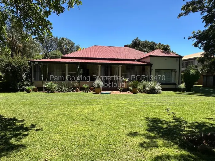 4 Bedroom House for Sale in Suburbs, Bulawayo